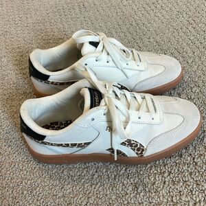 Reebok Women Sneakers Leopard